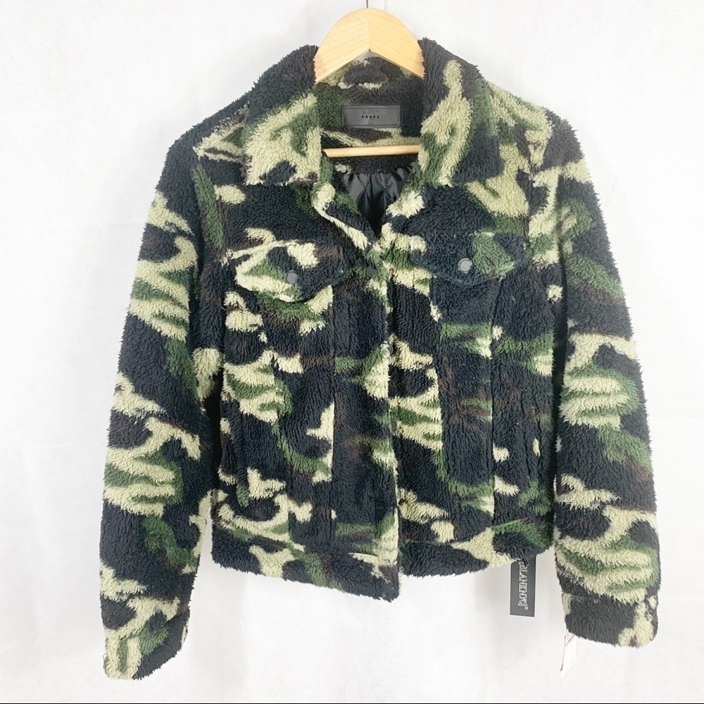 Blank NYC Faux Sherpa Teddy Camo jacket Size Small